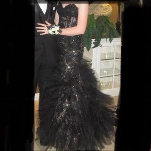 Sherri Hill formal dress